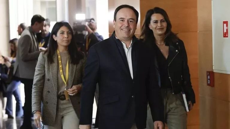 b74c48c3-c2b1-4690-8ac2-5ae6ba40994f_16-9-aspect-ratio_default_1416848